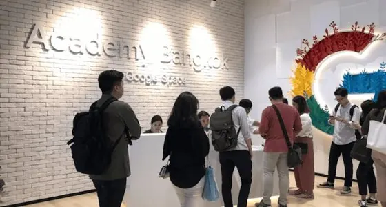 อ.เบิร์ด ที่ Google Academy Bangkok — Google Space